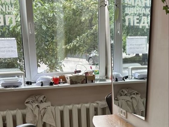 Оренда окремого кабінету для перукаря Булаховського!Єксклюзив Киев