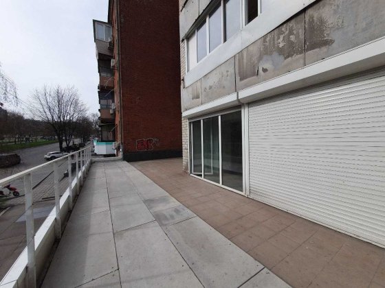 Здам комерційне приміщення з терасою на проспекті Олександра Поля  12 Дніпро