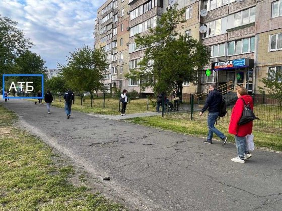 Оренда/ Приміщення/Фасад/ Київ/ Дарницький/Ревуцького Киев