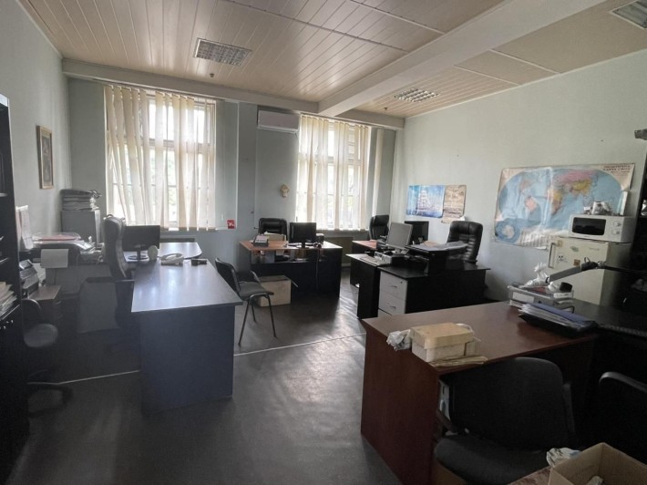 Здається в оренду офісне приміщення в адміністративній будівлі - фото 1
