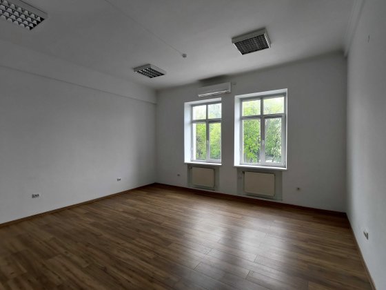 Оренда офісного приміщення в офісному центрі по вул.Г.Упа Львов