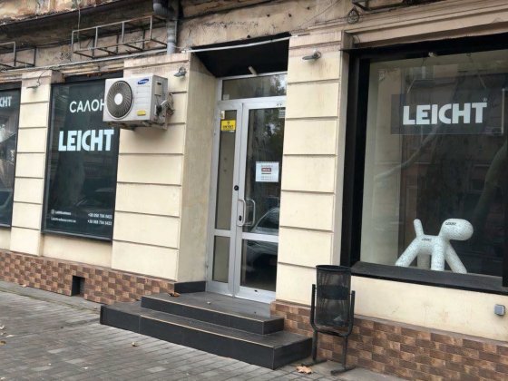 Аренда. Фасадный магазин на Ришельевской. Большая витринная группа. Одеса