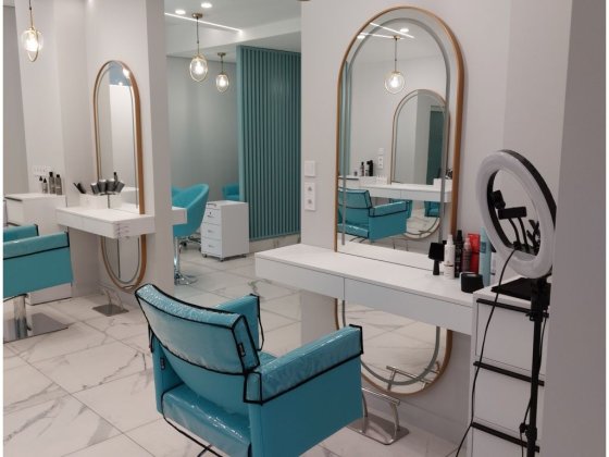 Оренда робочого місця в салоні Львов