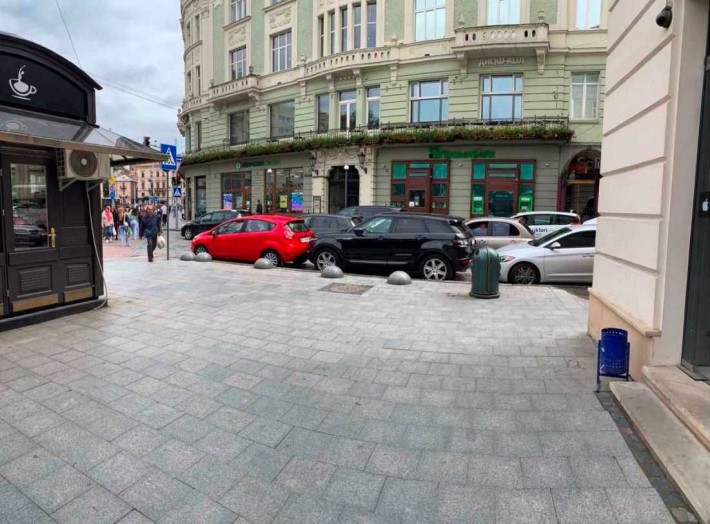 Оренда фасадного приміщення 50м2 в ЦЕНТРІ міста - фото 1