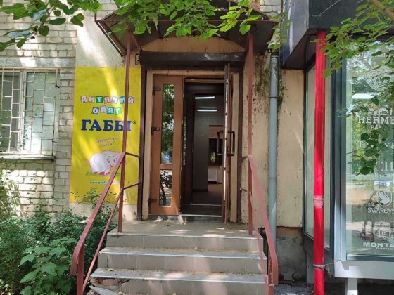 Аренда фасадного помещения в Октябрьском 42 кв.м 9000 грн Миколаїв