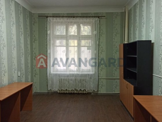 Здам 3-х квартиру під офіс.