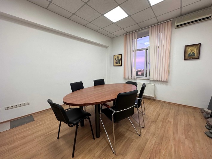 Просторный офис 110 м² на Левитана — готов к работе - фото 1