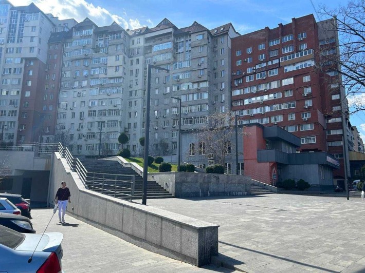 Сдам помещение, офис, салон 40 м2 со своим входом. - фото 1