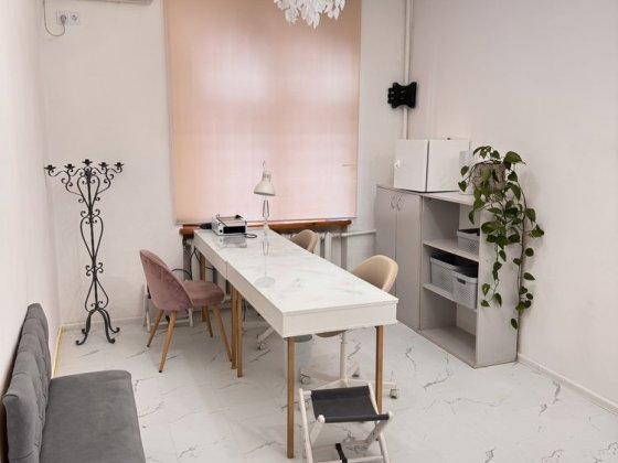 Оренда місця для майстрів маникюра, педикюра. Днепр