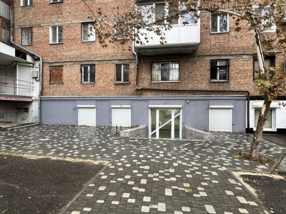 Здаю приміщення в Центральному районі на Бузника Миколаїв