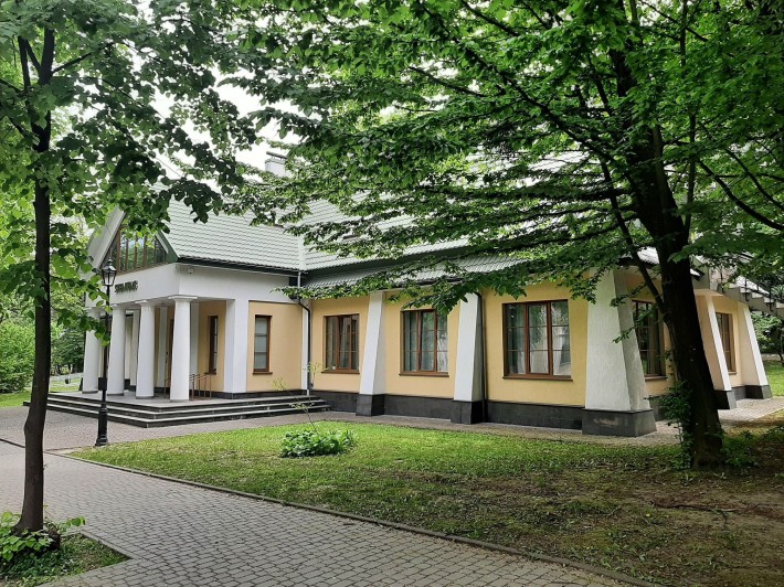 Оренда офісу з окремим входом. 2 поверх. Ремонт. Найкраща локація! - фото 1