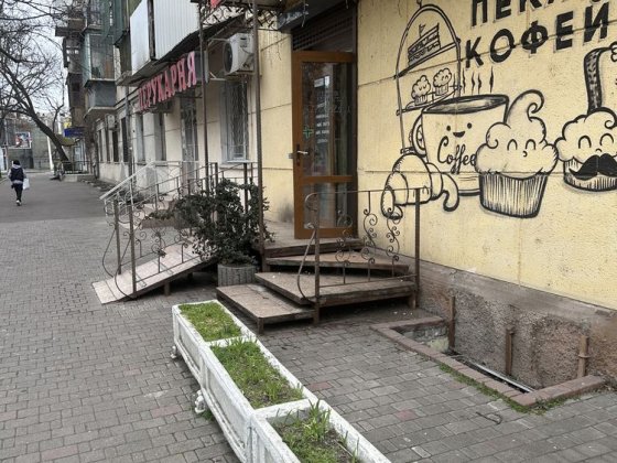 Сдам фасадное, угловое помещение на Сегедской без комиссии Одеса