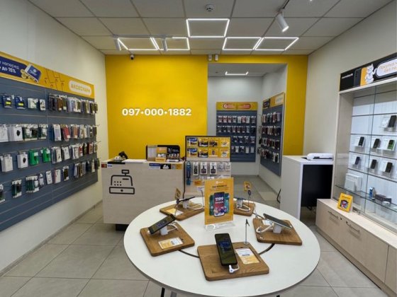 Троицкая Ришельевская 40 м2 фасадный магазин Одесса