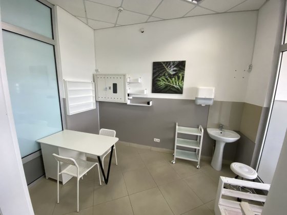 Сдам кабинет мастеру маникюра/педикюра Салтовка Харків