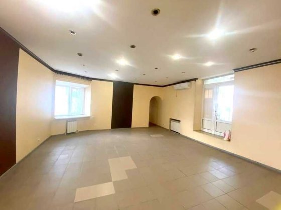 Аренда фасадного помещения Центр