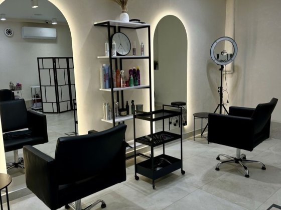 Оренда майстра манікюру, перукаря Львів