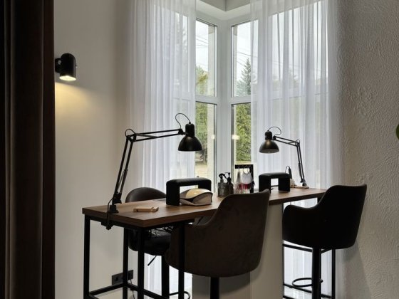 Оренда місця для майстру манікюру Львів