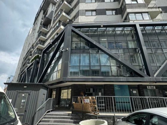 Оренда комерційного приміщення Фасад Вул. Героїв Упа 73в Львов