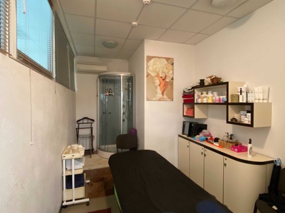 Оренда масажного кабінету в салоні краси (Бульвар Миколи Руденка 14А) Софіївська Борщагівка