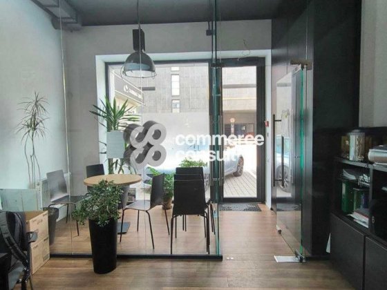 Оренда фасадного приміщення 70м2, Героїв УПА, біля БЦ, без комісії Львов