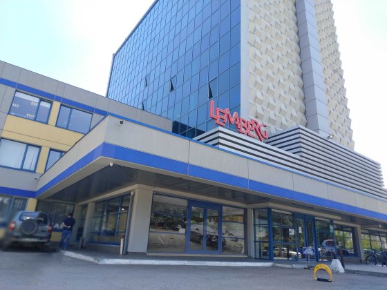 Оренда комерційного приміщення 250м2, 1 поверх, фасад, БЦ Lemberg. Львів