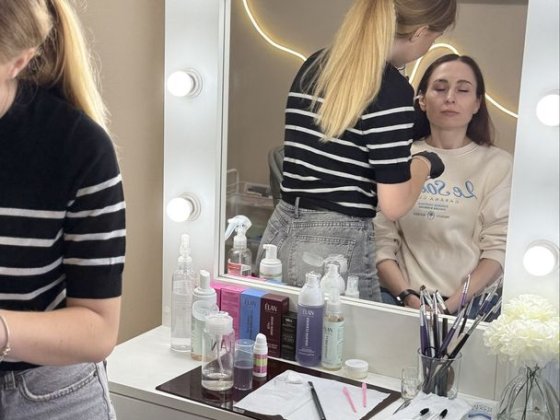 Оренда місця для бровиста /візажиста Петропавловская Борщаговка