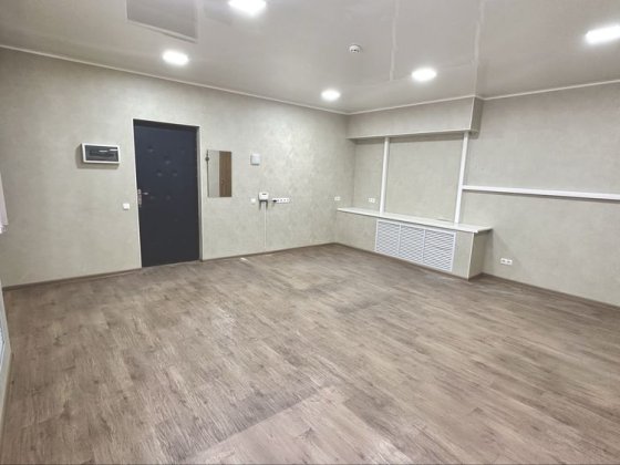 Аренда места для маникюра, перманента, ресниц, бровиста, визажиста Харків