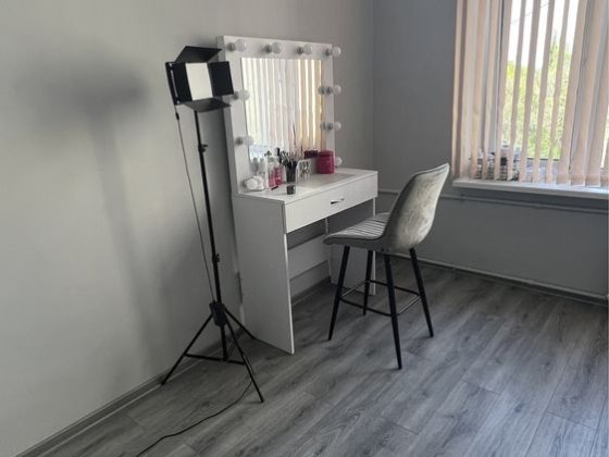 Оренда робочого місця/ робоче місце бровиста Одеса