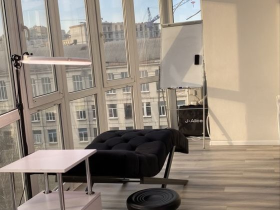 Аренда рабочего места кушетка/ визажный стол Харків