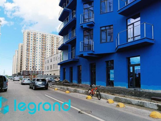 Магазин на пр-ті Небесної Сотні/ Магазин на пр-те Небесной сотни Одеса