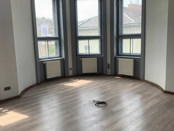 Оренда офісу 250м. Львів. вул. Галицька, центр Львов