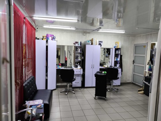 Діючий салон краси, нежиле приміщ. 33 м кв. Київ, Свят.р-н, Зодчих, 62 Софіївська Борщагівка