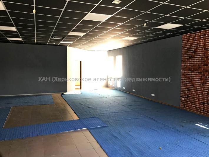 Сдам помещение свободного назначения возле Холидея М52 - фото 1