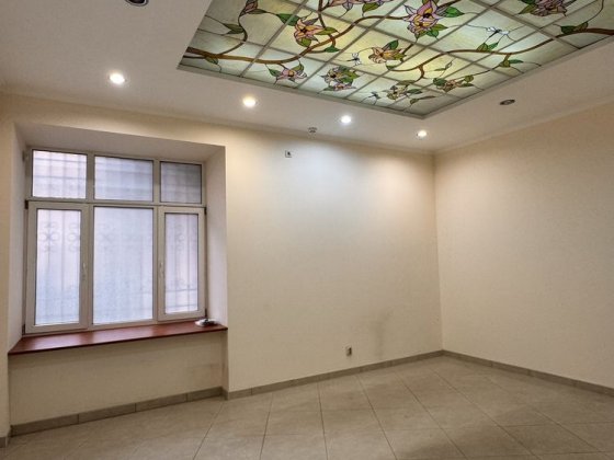 Оренда приміщення на вул. Дорошенка Львов