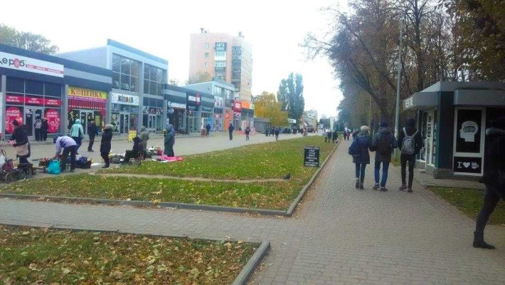 Оренда! м. Палац Спорту - Магазин на Активній Пішохідній Алеї - фото 1