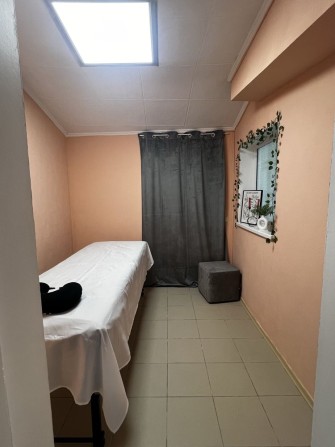 Сдам в аренду кабинет . 250 грн день . Ресницы,шугаринг,брови ,массаж - фото 1