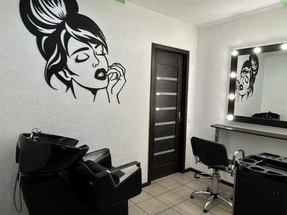 Сдам салон красоты метро Салтовская ( Героев Труда) 522 м-н. Харків