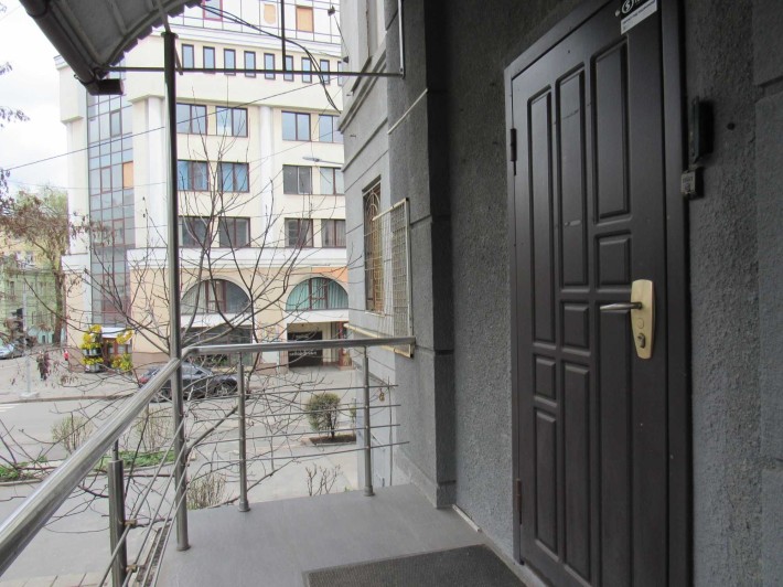 Сдам офис в центре Харькова Чернышевская 15 - фото 1