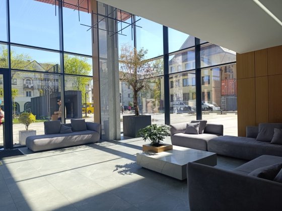 Оренда приміщення в Бізнес центрі ВЕРТИКАЛЬ вул.Антоновича Львов