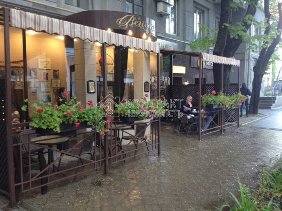 Здам Кав'ярняю в Центрі. Діючий бізнес. Харьков