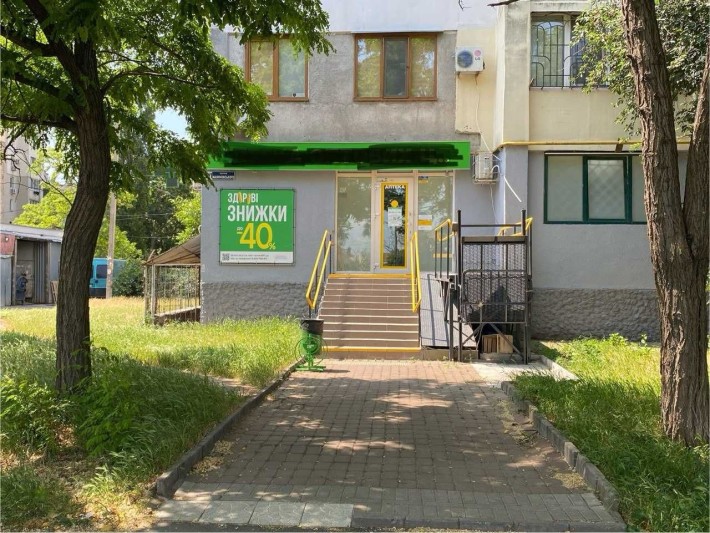 Оренда приміщення біля лікарні на малиновського - фото 1