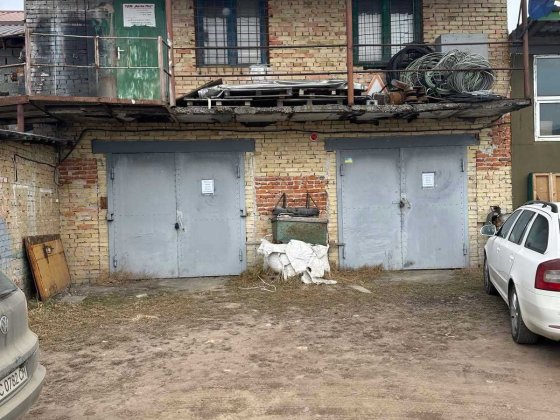 Здається в оренду виробничо-складське приміщення Львов