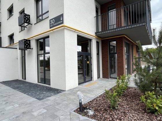 Оренда нежитлового приміщення на Левандівці Львів