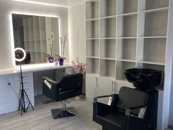 Место парикмахера ( НОВЫЕ ДОМА) Харків