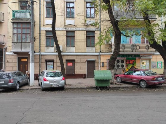 Фасад на ЖД/ Лейтинанта  Шмидта /Пантелеймоновская под магазин /офис Одеса