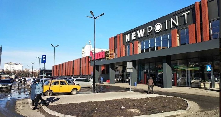 Оренда фасадного приміщення 300м2 на пр. Чорновола - фото 1