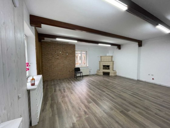 Оренда приміщення Ближній центр . Терміново ! Львів