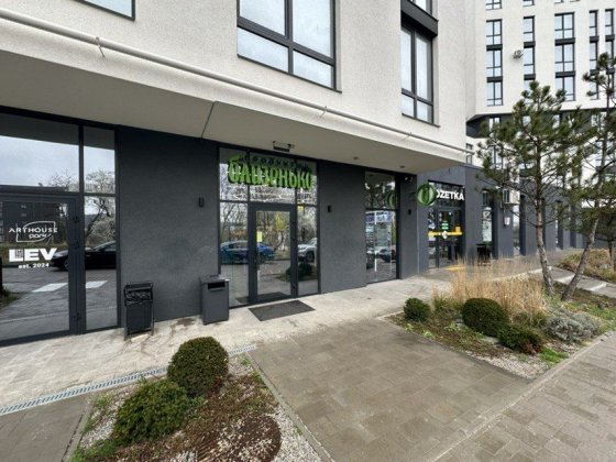 Оренда приміщення під комерцію Львов