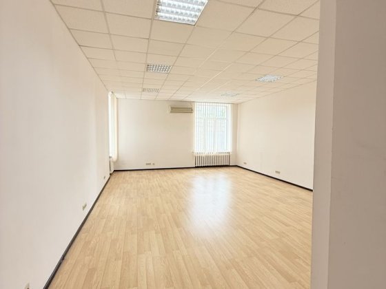 Оренда офісу на 1 поверсі в 3 хвилинах від метро Ботанічний сад Харків