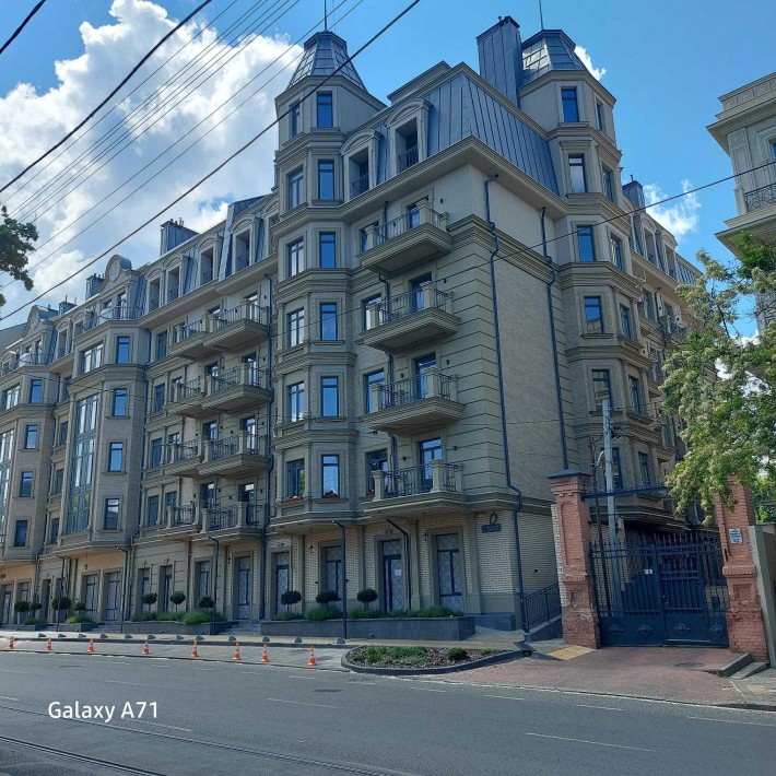 Сдам помещение 54 м  10  Большого Фонтана ЖК Консул Свой фасадный вход - фото 1